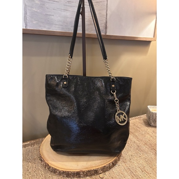Michael Kors Large‎ Tote Bag Black Leather Shoulder Bag Chain Detail Charm